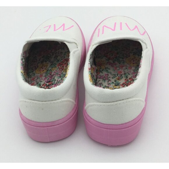 Rae Dunn Mini Me Girls Slip On Sneakers Floral Insole Toddler 9 NIB Pink White🏷 - Picture 5 of 9